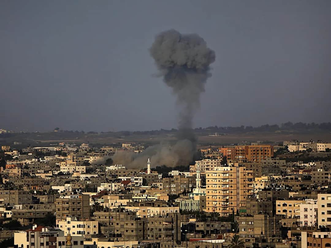 O co toczy się wojna w Izraelu? Kluczowe przyczyny i skutki konfliktu