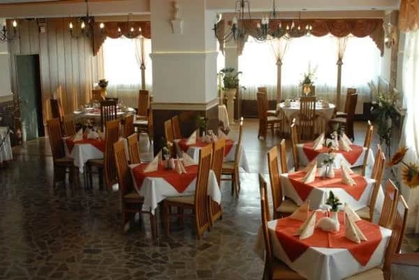 Menu Siwy Brzeg: Pełna Oferta Kulinarna i Specjały Szefa Kuchni